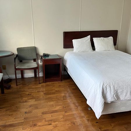 Motel Clair Mont Сент-Агат-де-Мон Экстерьер фото